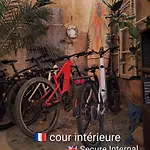 Oda ve Kahvaltı Maison Du Coquelicot Tourouzelle