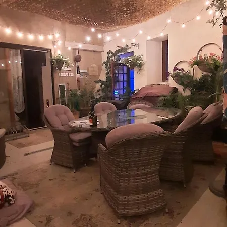Maison Du Coquelicot Bed & Breakfast