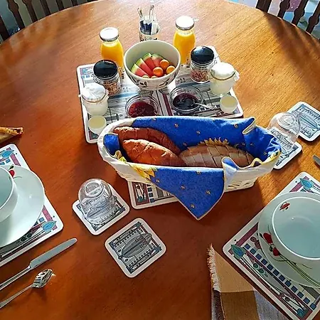 לינה וארוחת בוקר Maison Du Coquelicot *